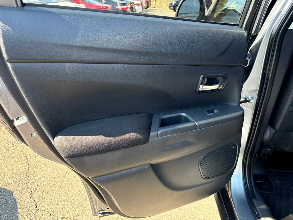 2021 Mitsubishi Outlander Image 12