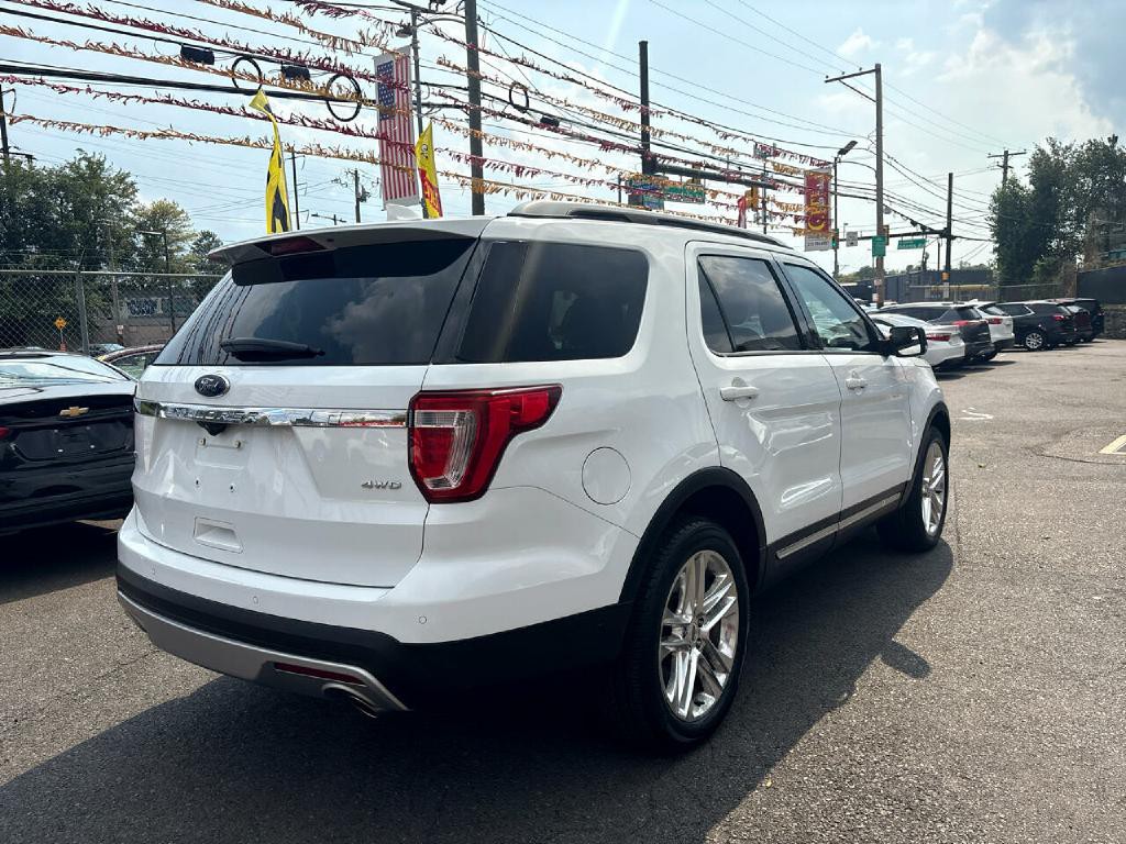 2016 Ford Explorer Image 5