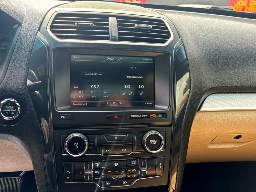 2016 Ford Explorer Image 12