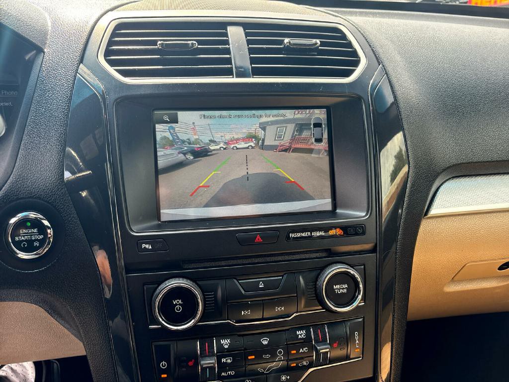2016 Ford Explorer Image 13
