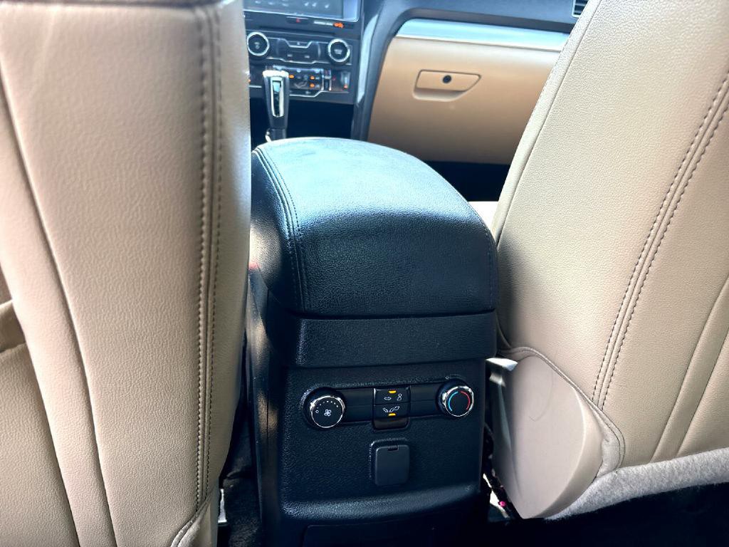 2016 Ford Explorer Image 17