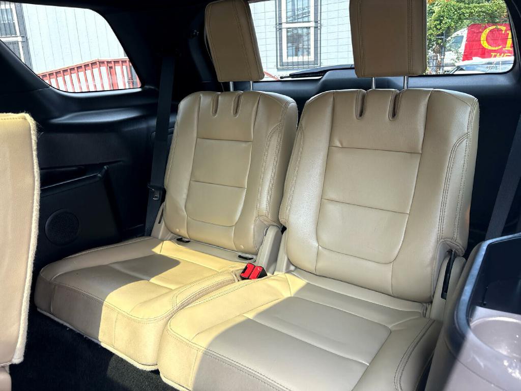 2016 Ford Explorer Image 20