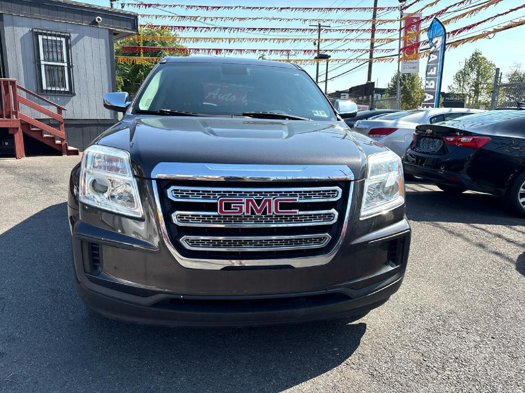 2016 GMC Terrain Image 2