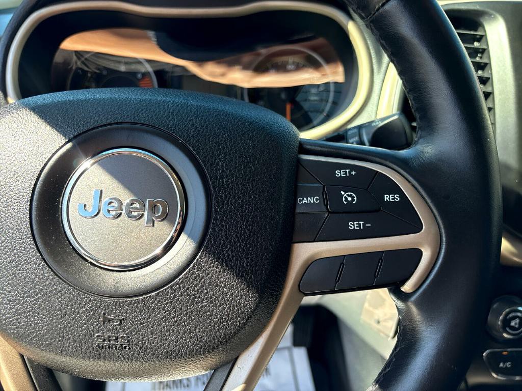 2017 Jeep Cherokee Image 9