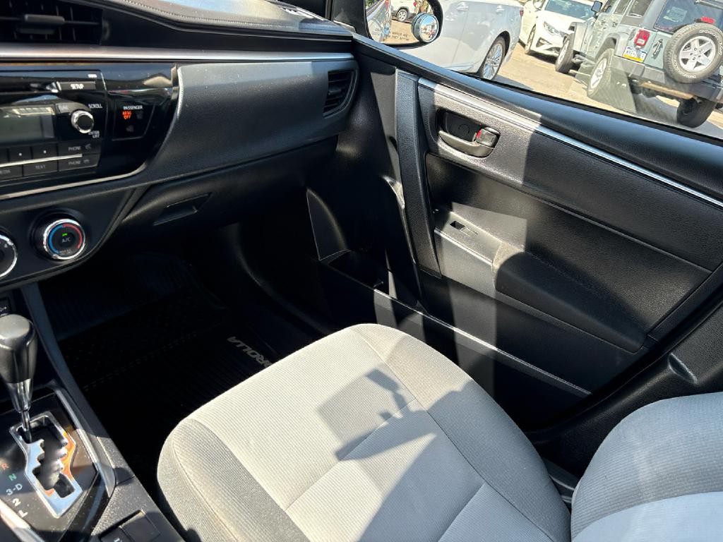 2014 Toyota Corolla Image 11