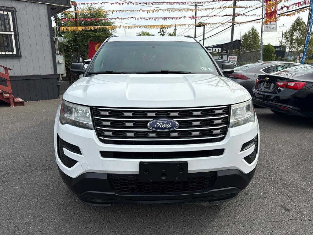2016 Ford Explorer Image 2