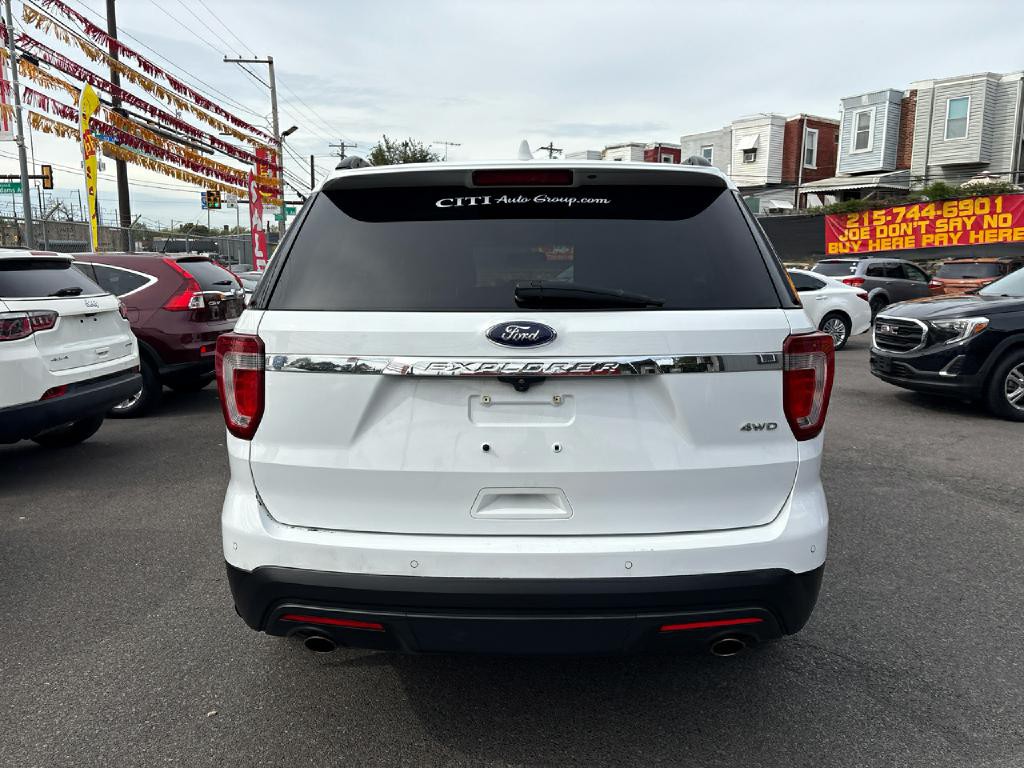 2016 Ford Explorer Image 4