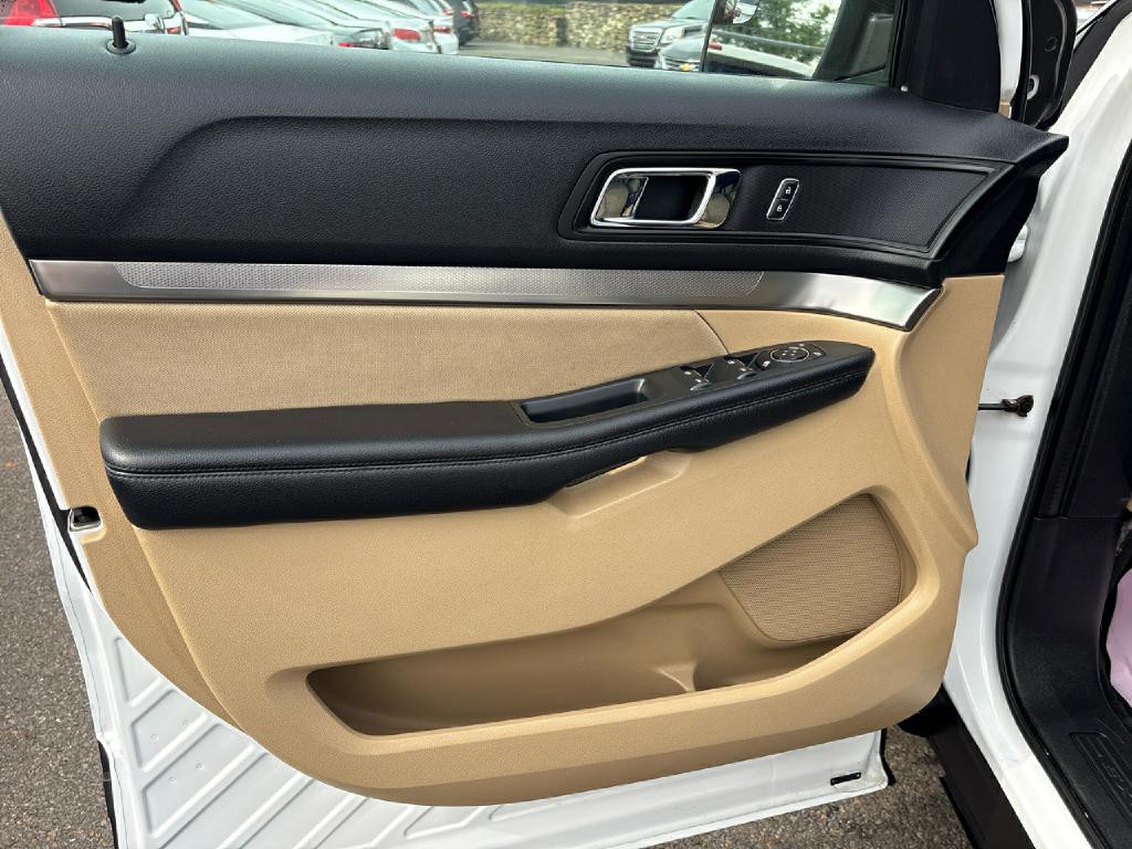 2016 Ford Explorer Image 6