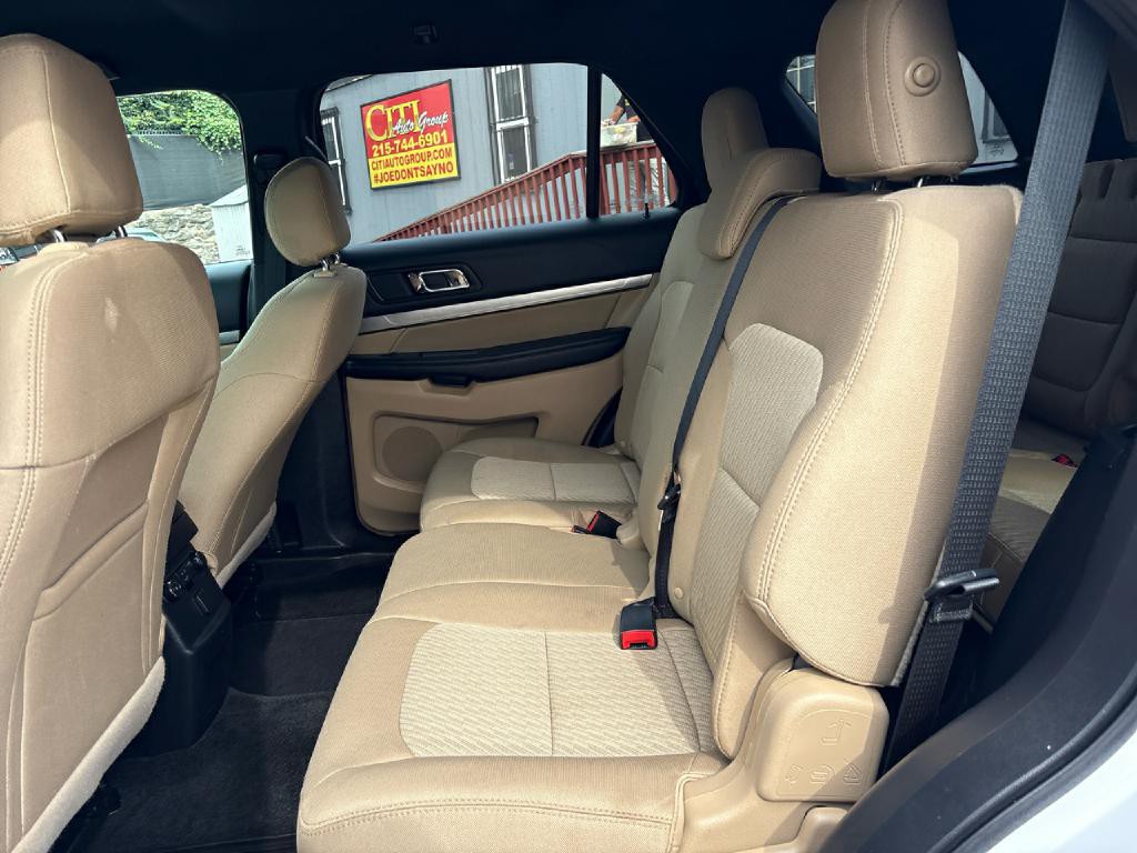 2016 Ford Explorer Image 14