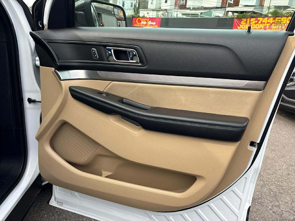 2016 Ford Explorer Image 20