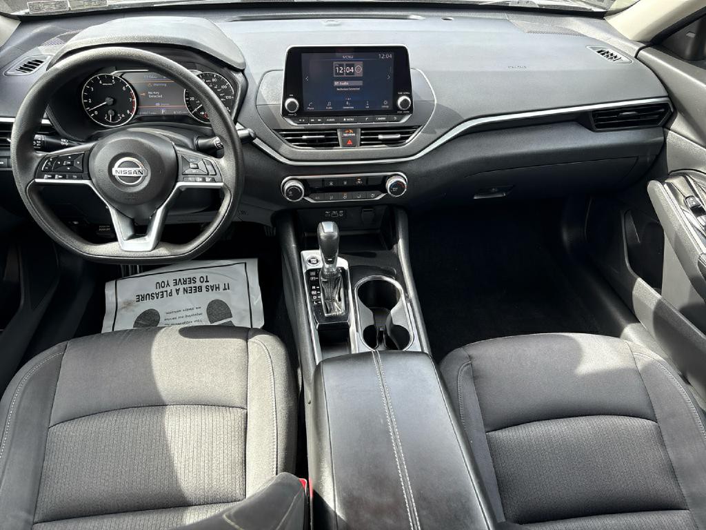 2021 Nissan Altima Image 15