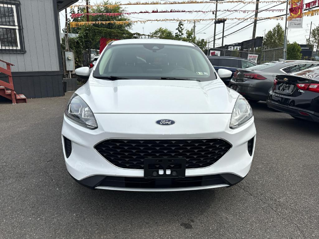 2020 Ford Escape Image 2