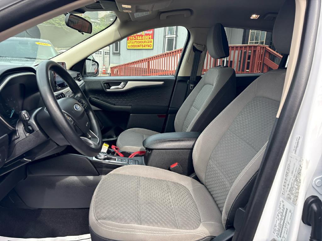 2020 Ford Escape Image 8