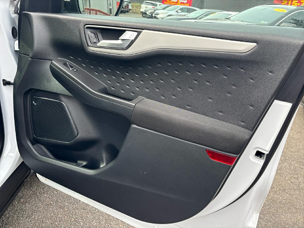 2020 Ford Escape Image 20