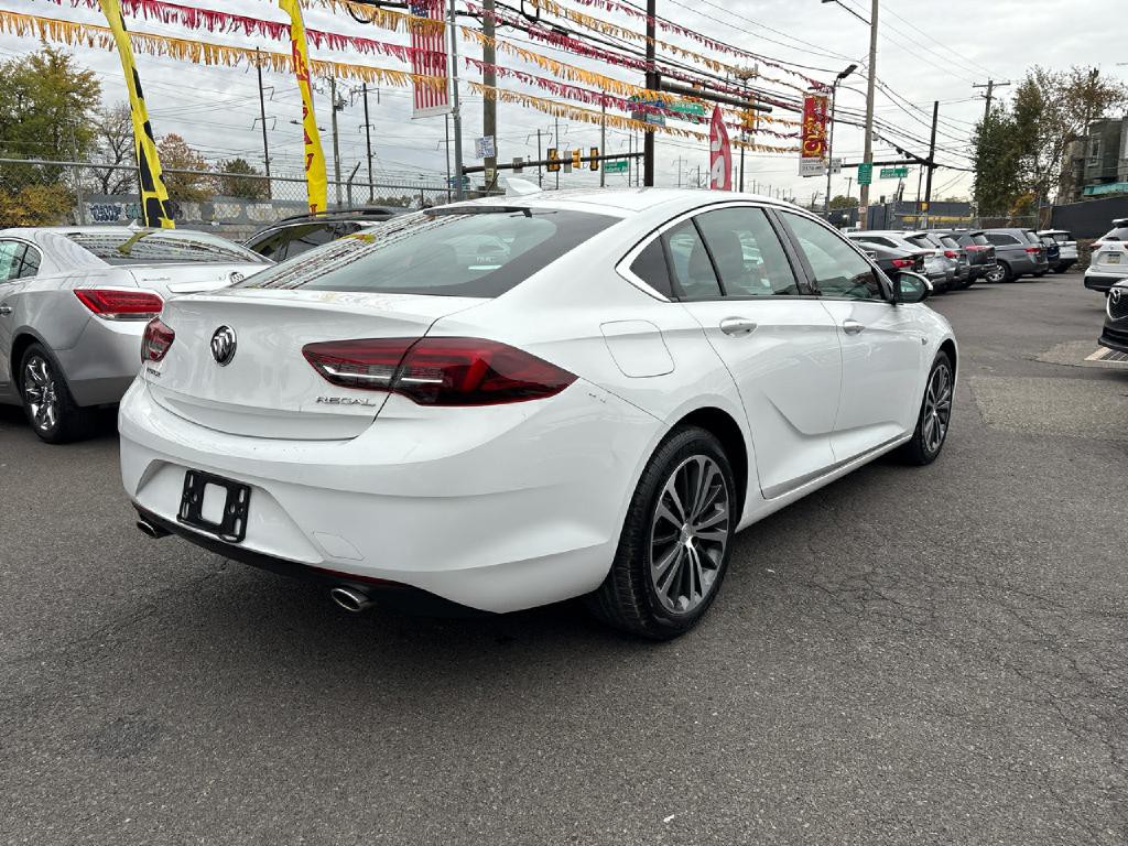 2018 Buick Regal Image 5