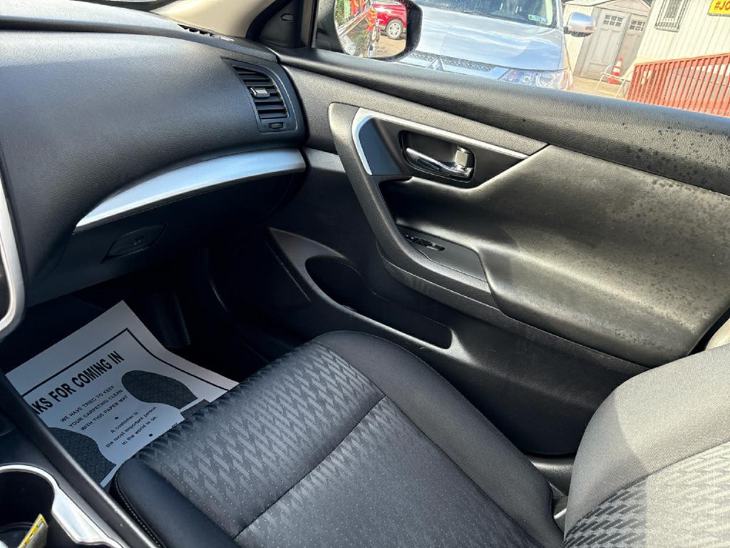 2018 Nissan Altima Image 14