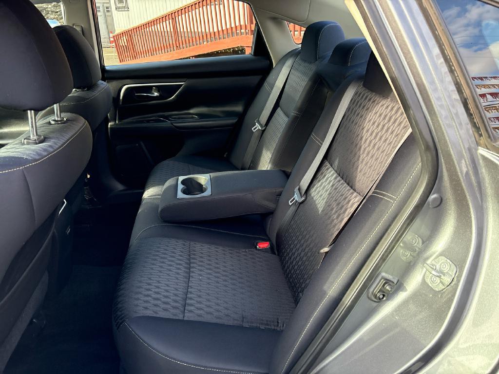 2018 Nissan Altima Image 19