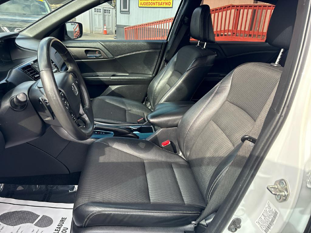 2016 Honda Accord Image 7