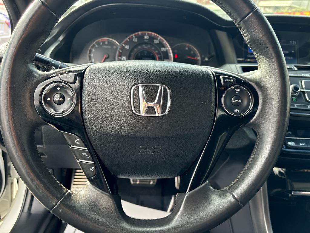 2016 Honda Accord Image 9