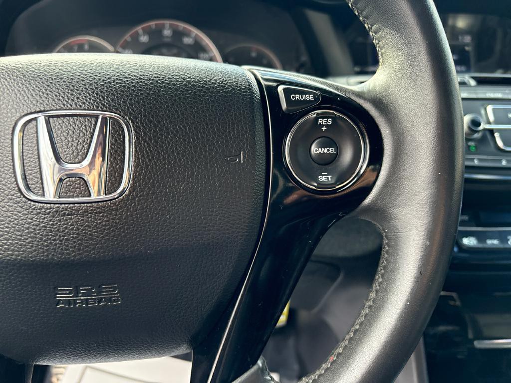 2016 Honda Accord Image 11