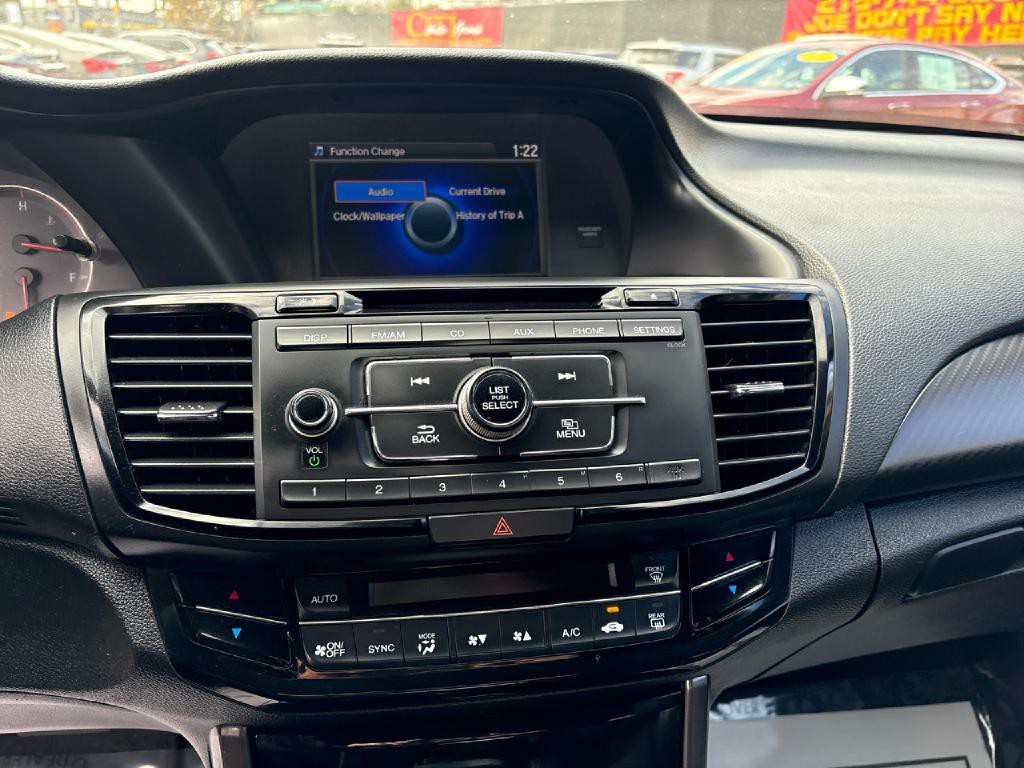 2016 Honda Accord Image 12