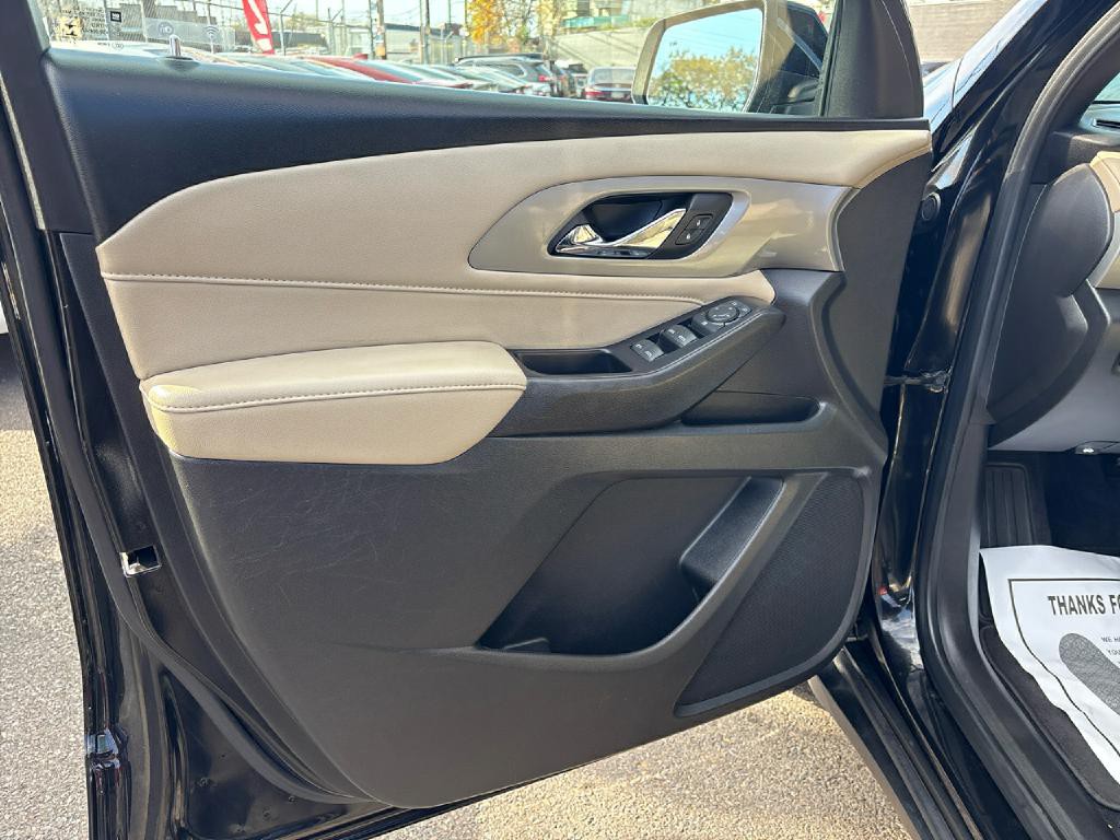 2022 Chevrolet Traverse Image 6