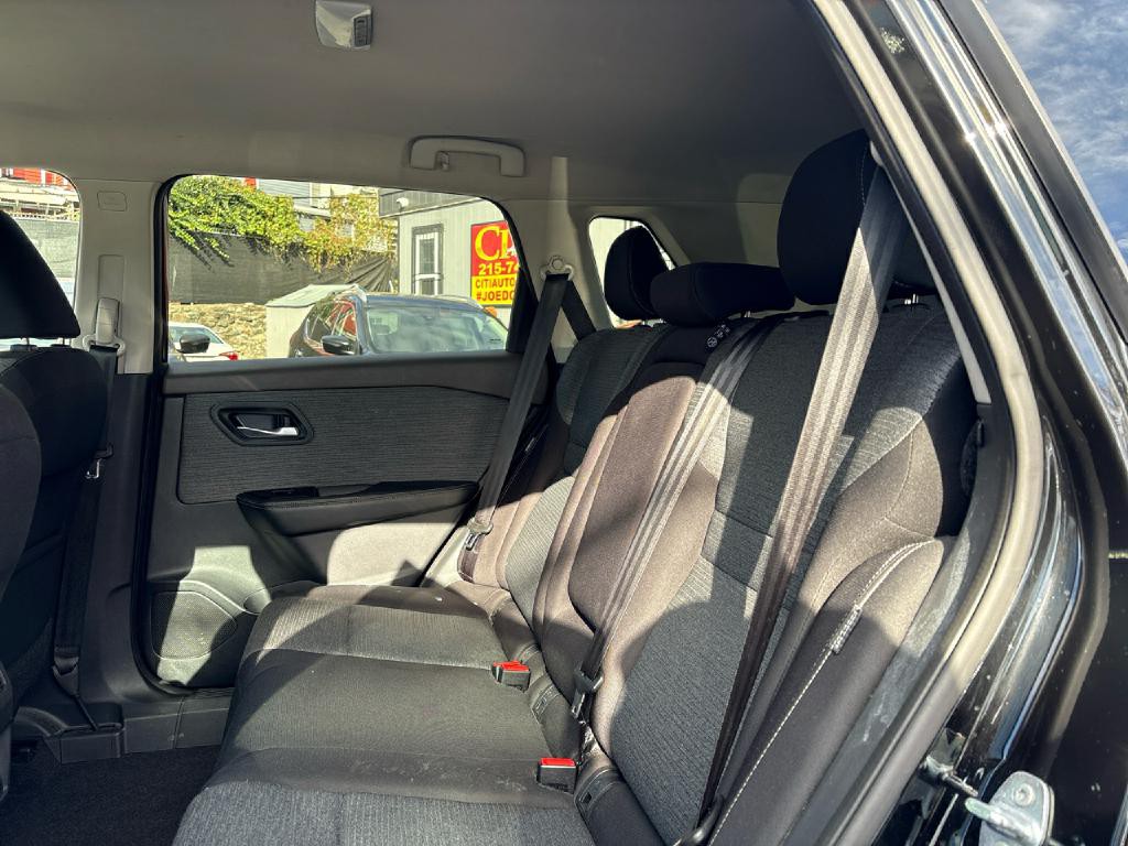 2021 Nissan Rogue Image 13