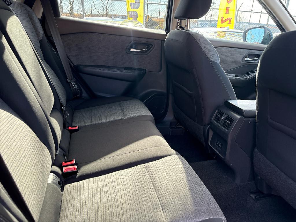 2021 Nissan Rogue Image 16