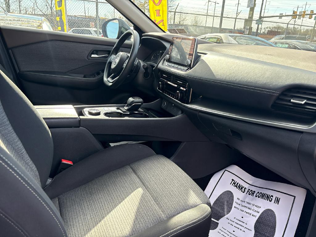 2021 Nissan Rogue Image 18