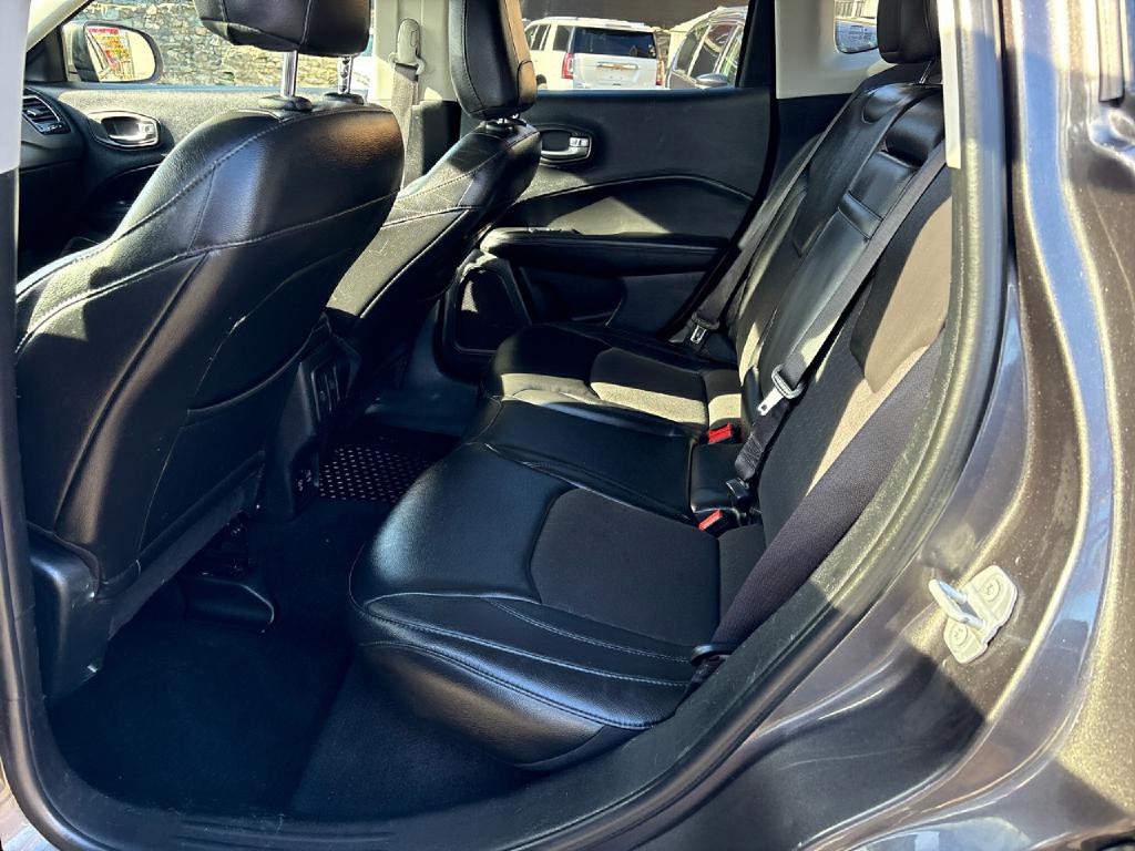 2018 Jeep Compass Image 14