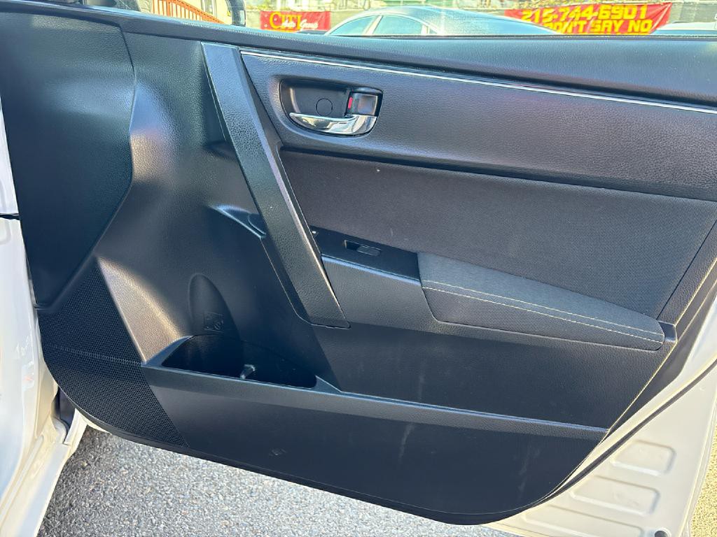 2019 Toyota Corolla Image 16