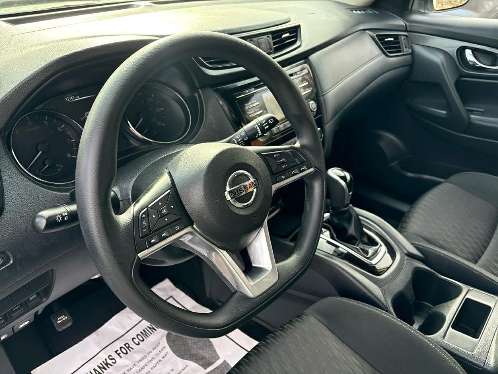 2017 Nissan Rogue Image 8