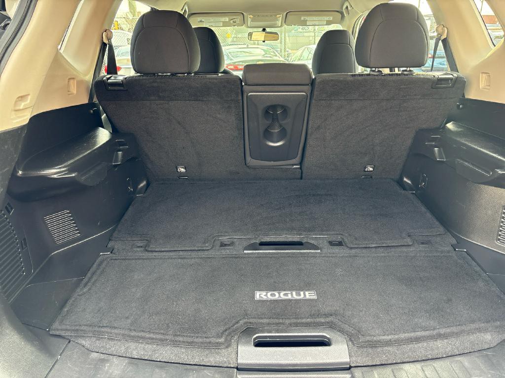2017 Nissan Rogue Image 12