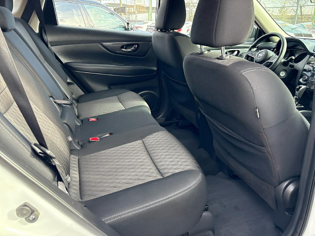 2017 Nissan Rogue Image 14