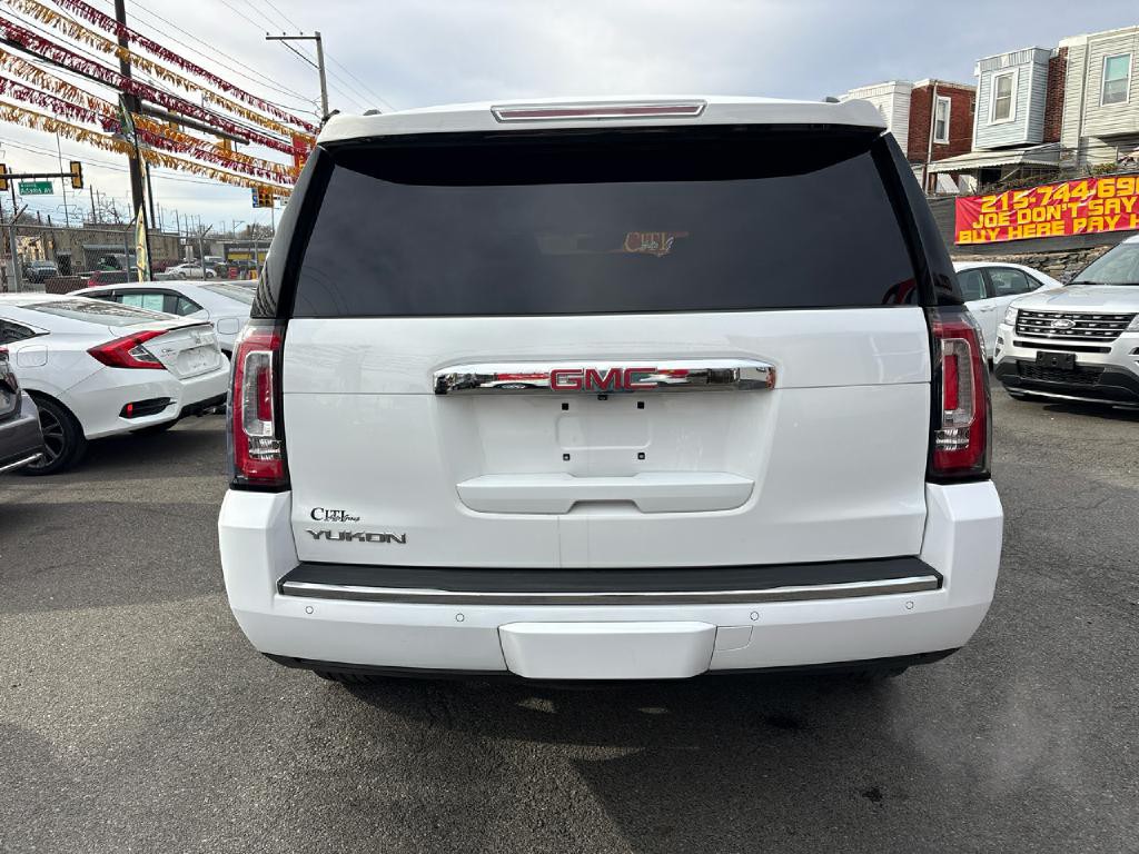 2017 GMC Yukon Image 5