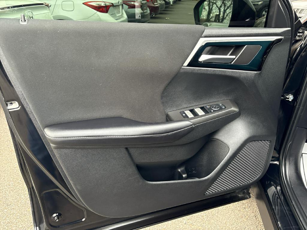 2022 Mitsubishi Outlander Image 6