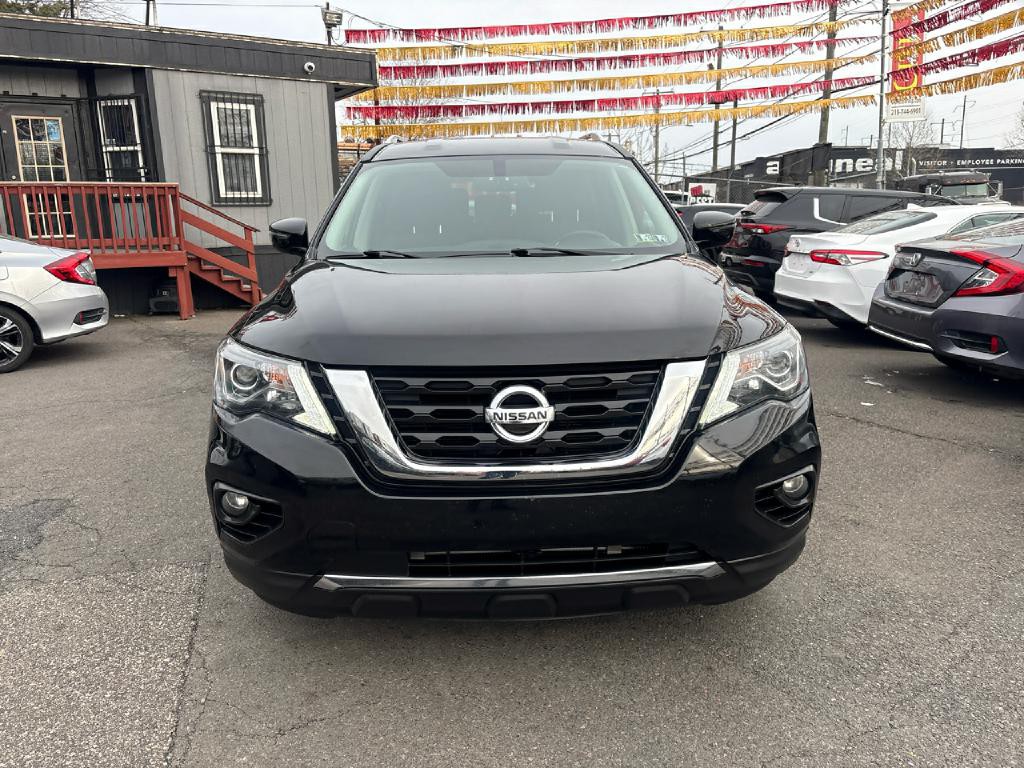 2020 Nissan Pathfinder Image 2