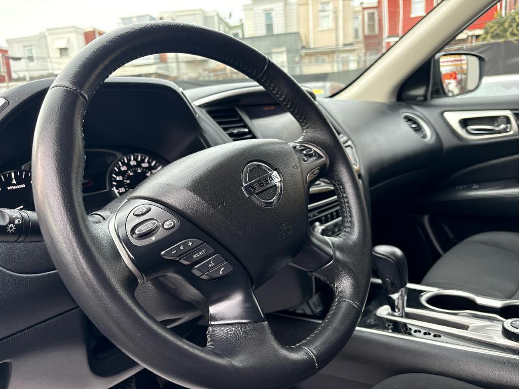 2020 Nissan Pathfinder Image 8