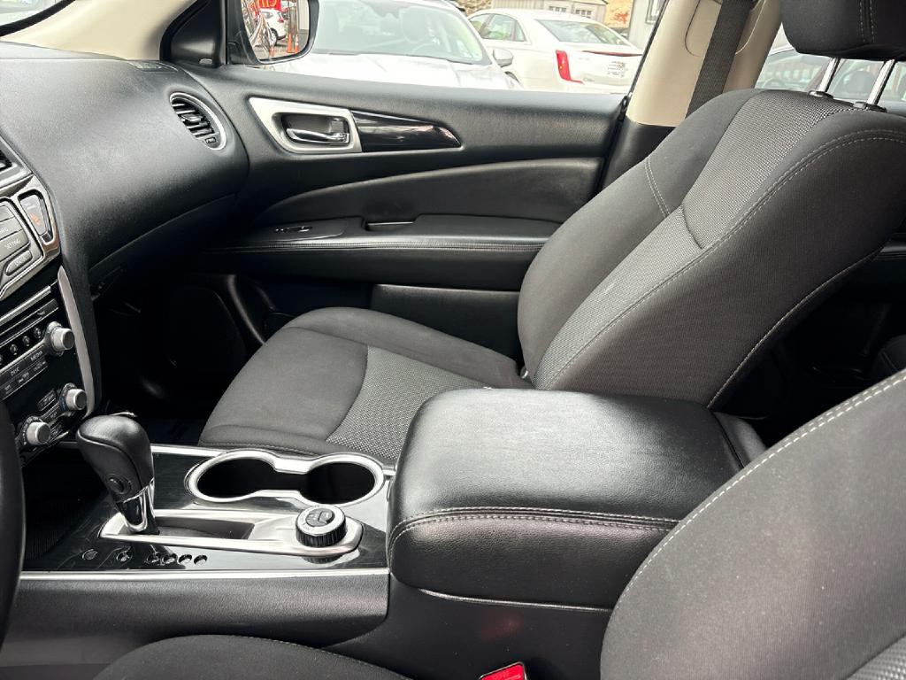 2020 Nissan Pathfinder Image 10