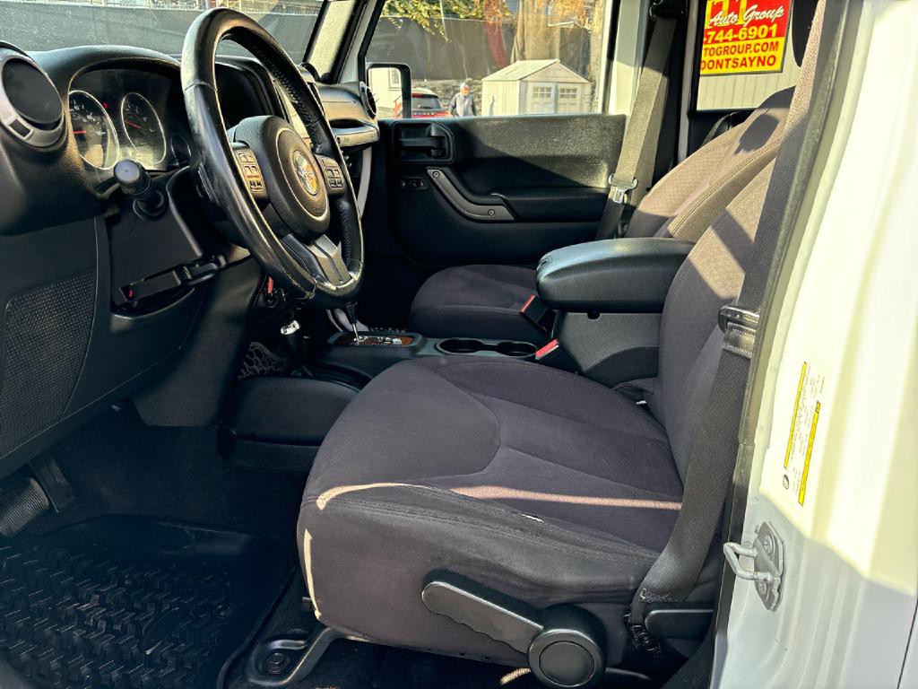 2014 Jeep Wrangler Image 7