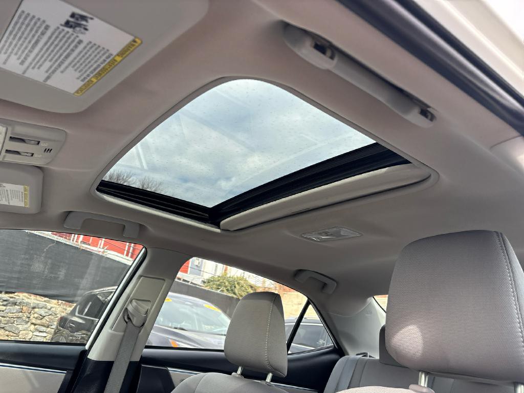 2014 Toyota Corolla Image 10