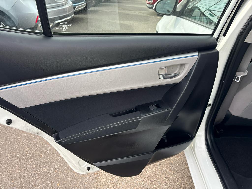 2014 Toyota Corolla Image 11