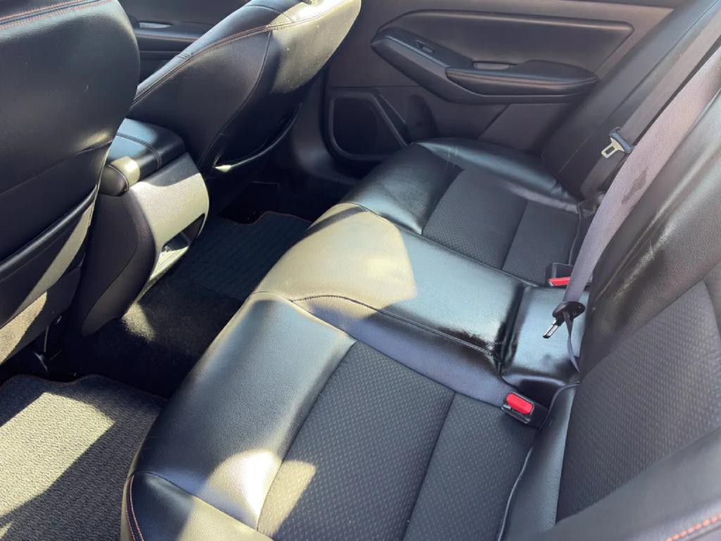 2019 Nissan Altima Image 8