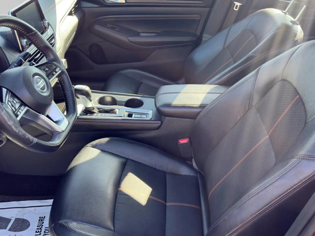 2019 Nissan Altima Image 12