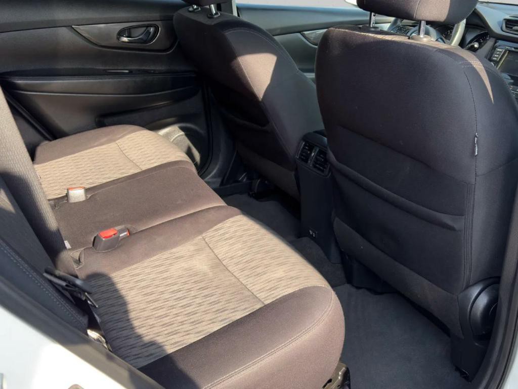 2020 Nissan Rogue Image 13