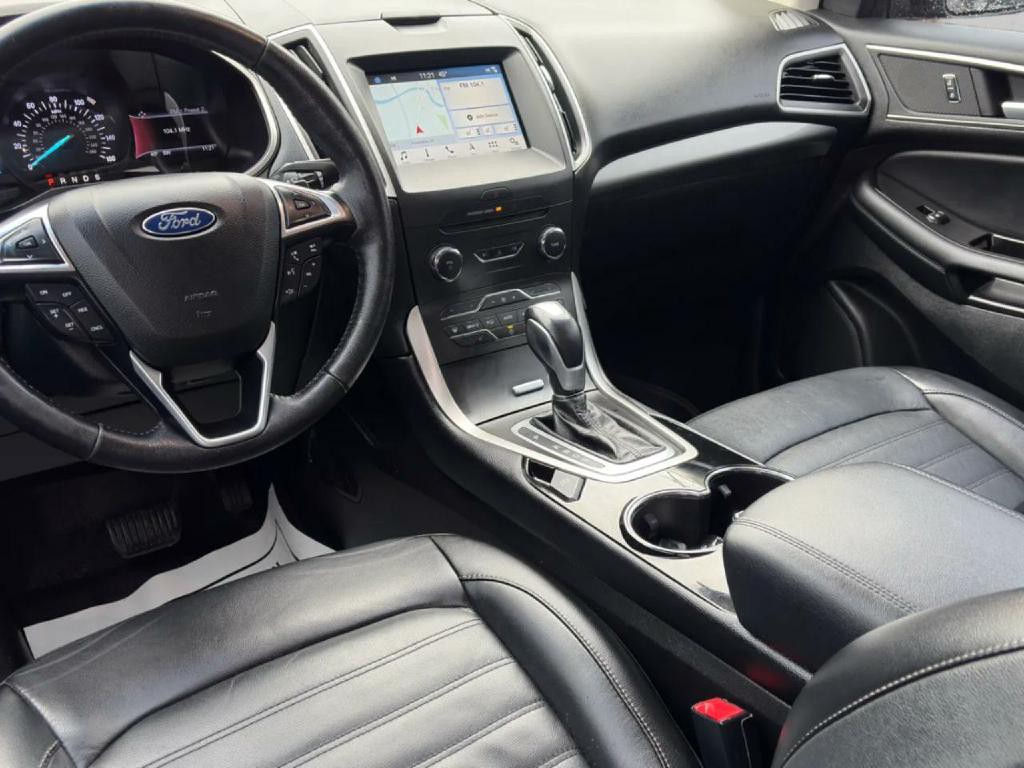 2016 Ford Edge Image 11