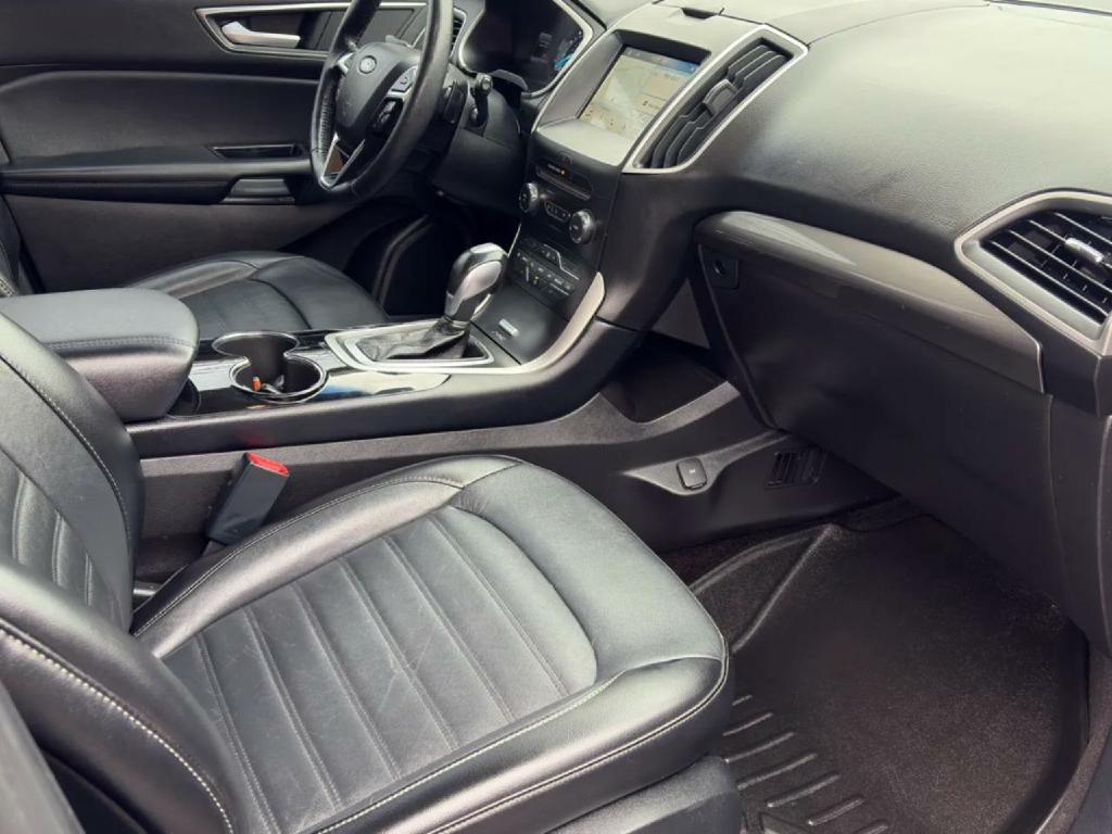 2016 Ford Edge Image 14