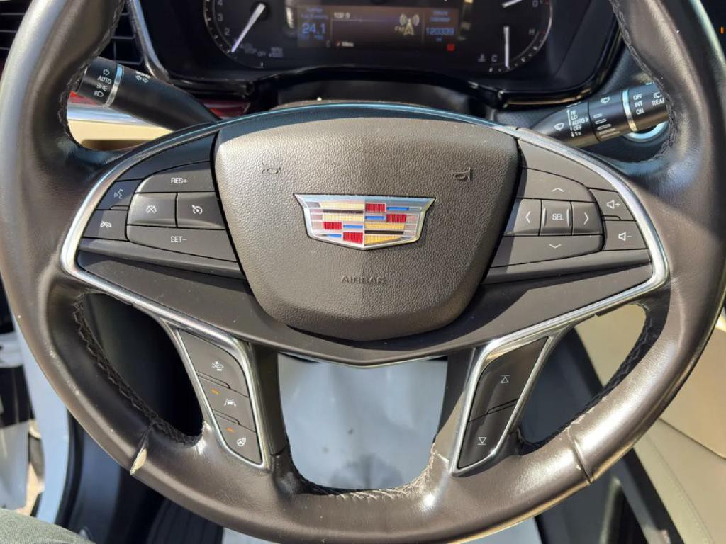 2019 Cadillac XT5 Image 8