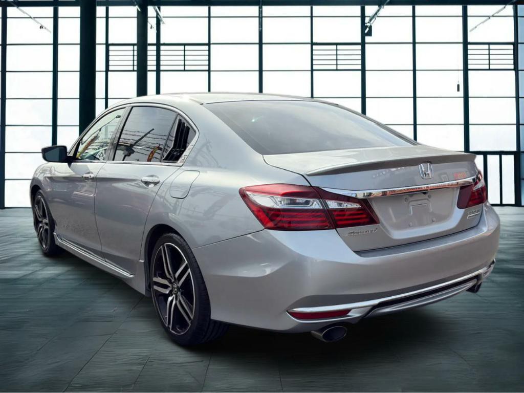 2017 Honda Accord Image 4