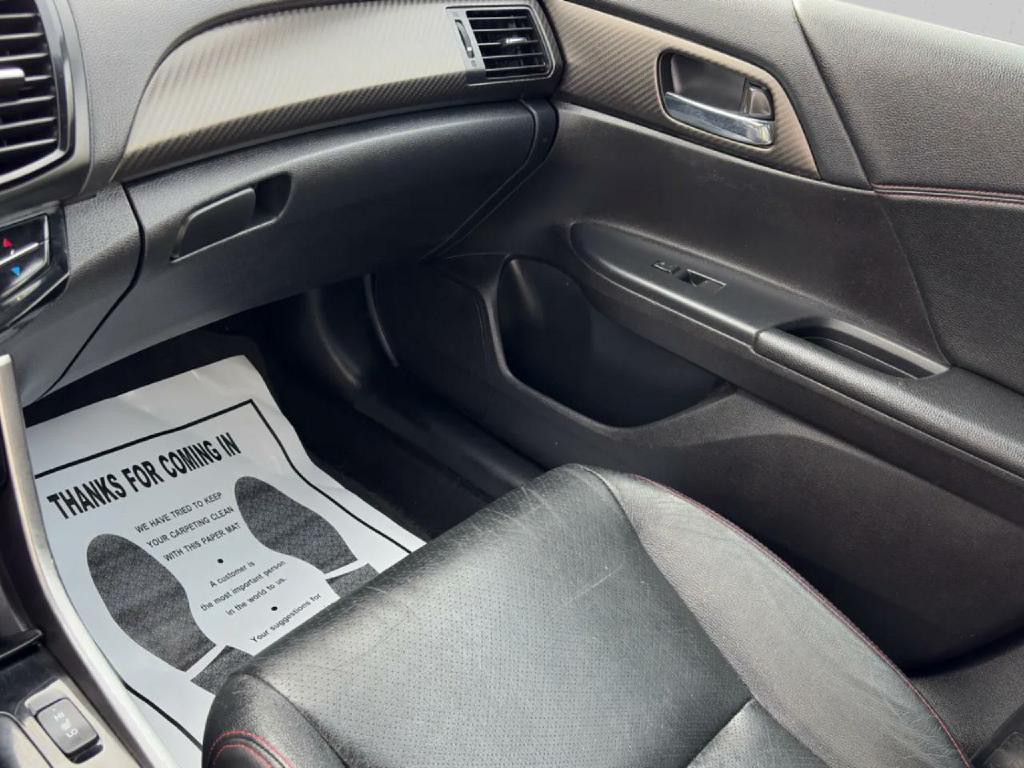 2017 Honda Accord Image 8